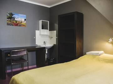 Фото номера Стандартный одноместный номер Хостелы 16eur - Old Town Munkenhof г. Таллин 4