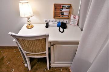 Фото номера Двухместный номер Делюкс с 1 кроватью Отель Hotel St. Barbara г. Таллин 8