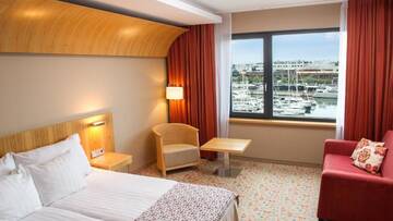 Фото номера Стандартный двухместный номер с 2 отдельными кроватями Отель Hestia Hotel Europa г. Таллин 7