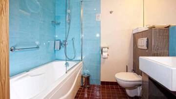 Фото номера Стандартный двухместный номер с 2 отдельными кроватями Отель Hestia Hotel Europa г. Таллин 10