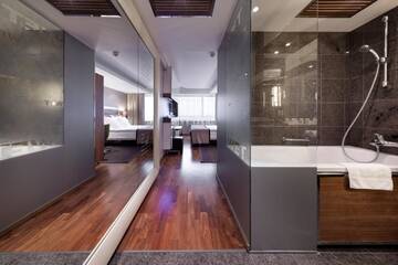 Фото номера Улучшенный номер Отель Radisson Blu Hotel Olümpia г. Таллин 5