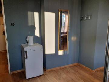 Фото номера Трехместный номер эконом-класса с общей ванной комнатой Хостелы Hostel Tallinn г. Таллин 2