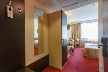 Фото номера Двухместный номер с 1 кроватью или 2 отдельными кроватями Отель Hotel Rocca al Mare г. Таллин 4