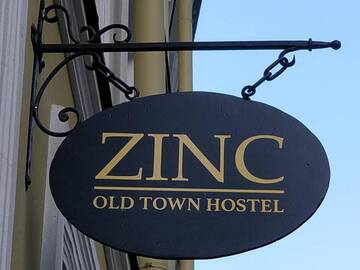 Фото номера Трехместный номер Хостелы Zinc Old Town Hostel Tallinn г. Таллин 23
