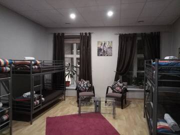 Фото номера Семейный номер (для 6 взрослых) Хостелы Zinc Old Town Hostel Tallinn г. Таллин 10