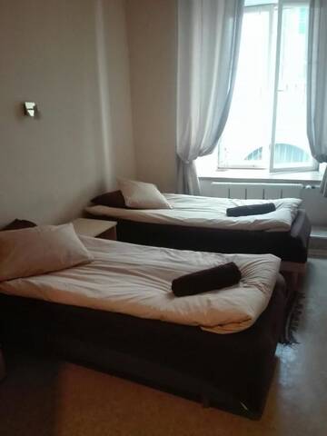 Фото номера Двухместный номер с 2 отдельными кроватями Хостелы Zinc Old Town Hostel Tallinn г. Таллин 13