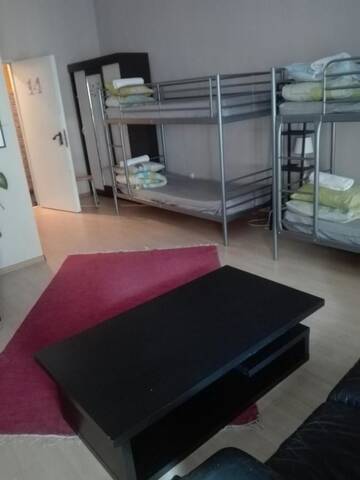 Фото номера Семейный номер (для 6 взрослых) Хостелы Zinc Old Town Hostel Tallinn г. Таллин 12