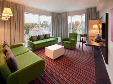 Фото номера Семейный номер Отель Park Inn by Radisson Meriton Conference &amp; Spa Hotel Tallinn г. Таллин 2