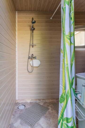 Фото номера Пустой участок для дома на колесах Кемпинги City Center Garden Camping г. Таллин 4