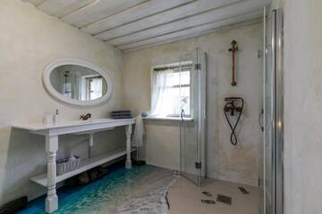 Фото номера Шале с двумя спальнями Дома для отпуска House in the City г. Таллин 64