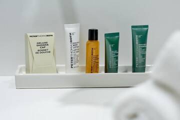 Фото номера Представительский номер с 2 двуспальными кроватями Отель Hilton Tallinn Park г. Таллин 5