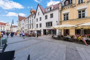 Фото номера Апартаменты с 1 спальней Апарт-отели Tallinn City Apartments - Town Hall Square г. Таллин 12