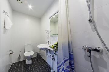 Фото номера Улучшенный двухместный номер с 1 кроватью Отель Aquamarine Hotel г. Таллин 10