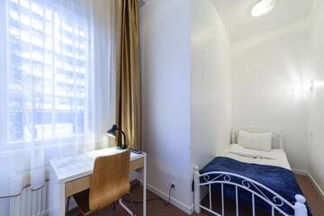 Фото номера Люкс с кроватью размера &quot;queen-size&quot; и гидромассажной ванной Отель Aquamarine Hotel г. Таллин 9