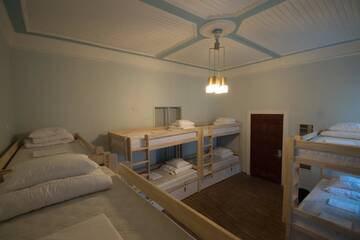 Фото номера Отдельный десятиместный номер Хостелы Lai 22 Hostel &amp; Bar г. Таллин 6
