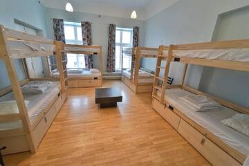 Фото номера Отдельный номер с 8 кроватями Хостелы Lai 22 Hostel &amp; Bar г. Таллин 5