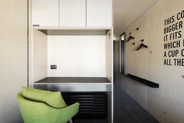 Фото номера Двухместный номер с 1 кроватью Отель Hektor Container Hotel г. Таллин 5