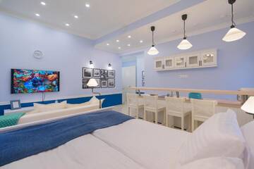 Фото номера Люкс «Лазурь» Апарт-отели Revelton Suites Tallinn г. Таллин 3