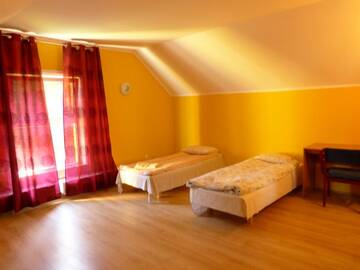 Фото номера Семейный номер с общей ванной комнатой Хостелы Viva Pirita Hostel г. Таллин 3