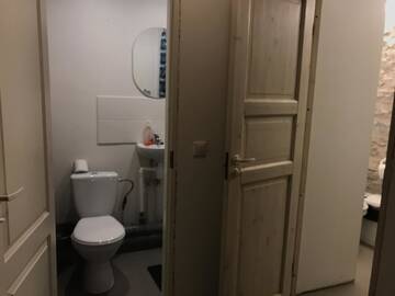 Фото номера Двухместный номер с 2 отдельными кроватями Хостелы Süda Hostel г. Таллин 16