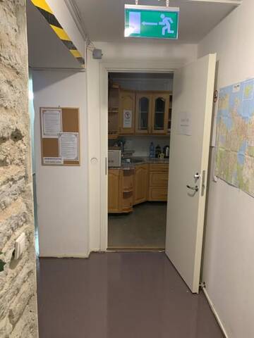 Фото номера Двухместный номер с 2 отдельными кроватями Хостелы Süda Hostel г. Таллин 30