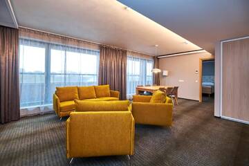 Фото номера Люкс с балконом Отель Metropol Spa Hotel г. Таллин 4