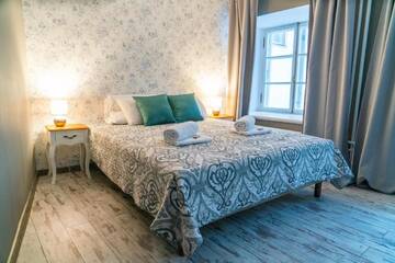 Фото номера Двухместный номер Делюкс с видом на сад Отель Godart Rooms г. Таллин 2