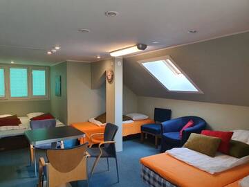 Фото номера Семейный номер Хостелы Freedom65 Hostel and Caravan г. Таллин 5
