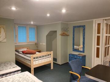 Фото номера Семейный номер Хостелы Freedom65 Hostel and Caravan г. Таллин 9