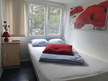 Фото номера Двухместный номер эконом-класса с 1 кроватью Хостелы Freedom65 Hostel and Caravan г. Таллин 2