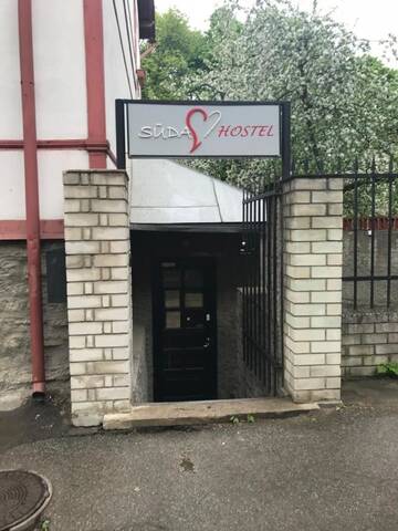 Фото номера Двухместный номер с 1 кроватью и общей ванной комнатой Хостелы Self Service Hostel Tallinn г. Таллин 10