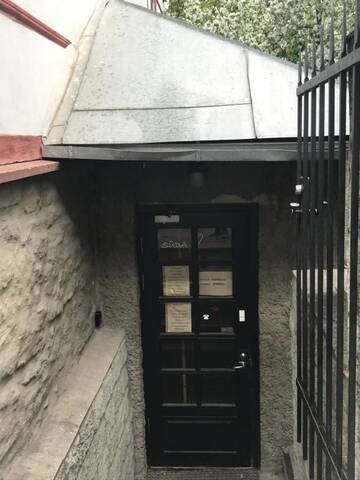 Фото номера Двухместный номер с 1 кроватью и общей ванной комнатой Хостелы Self Service Hostel Tallinn г. Таллин 4