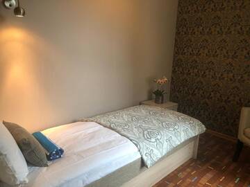 Фото номера Одноместный номер с общим душем и туалетом Хостелы Villa Kadriorg Hostel г. Таллин 12