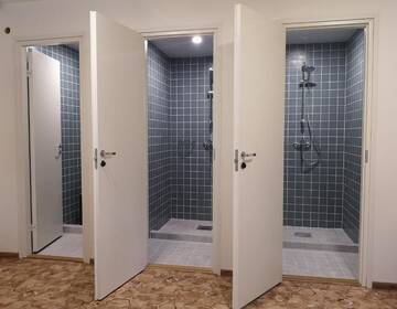Фото номера Одноместный номер с общим душем и туалетом Хостелы Villa Kadriorg Hostel г. Таллин 17