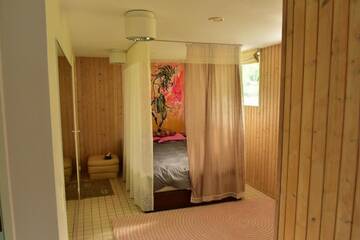 Фото номера Дом для отпуска Дома для отпуска A Pine-House of Green with wood-heated sauna г. Таллин 47